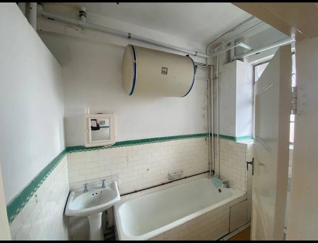 1 BEDROOM APARTMENT FOR SALE IN ESPLANADE